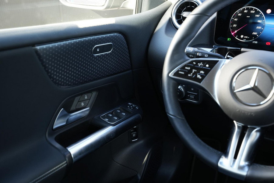 Mercedes-Benz B-Klasse 180 Progressive Line Advanced Trekhaak Winterpakket MBUX Navi Camera
