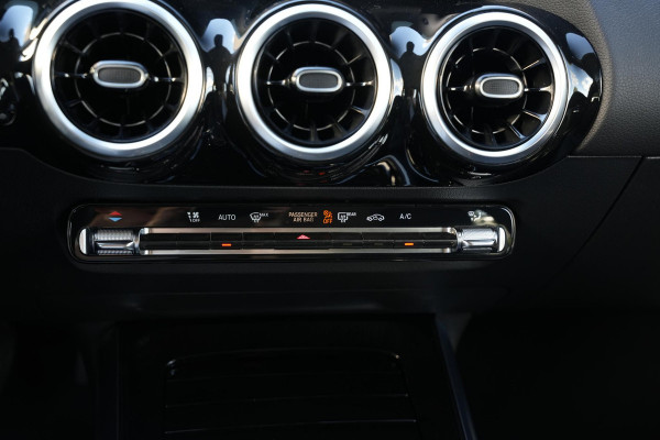 Mercedes-Benz B-Klasse 180 Progressive Line Advanced Trekhaak Winterpakket MBUX Navi Camera