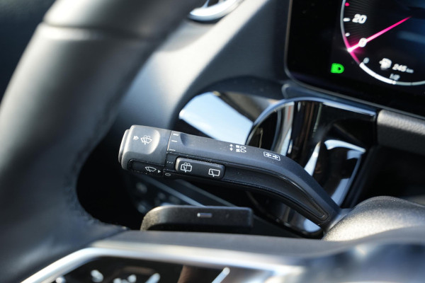 Mercedes-Benz B-Klasse 180 Progressive Line Advanced Trekhaak Winterpakket MBUX Navi Camera