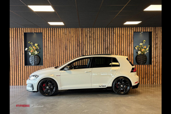 Volkswagen Golf 2.0 TSI GTI TCR / Pano / Dynaudio / Keyless / Camera / ACC / Virtual