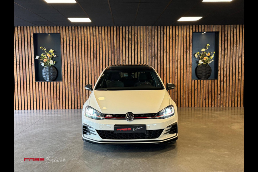 Volkswagen Golf 2.0 TSI GTI TCR / Pano / Dynaudio / Keyless / Camera / ACC / Virtual