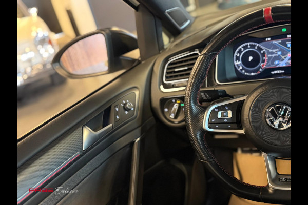 Volkswagen Golf 2.0 TSI GTI TCR / Pano / Dynaudio / Keyless / Camera / ACC / Virtual