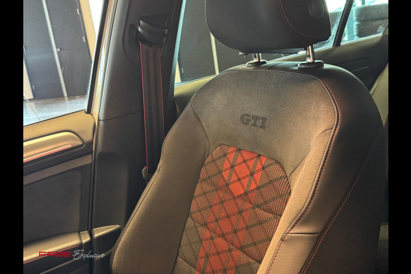 Volkswagen Golf 2.0 TSI GTI TCR / Pano / Dynaudio / Keyless / Camera / ACC / Virtual