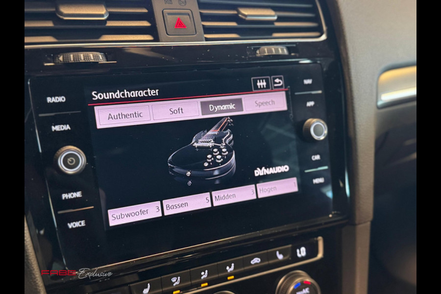 Volkswagen Golf 2.0 TSI GTI TCR / Pano / Dynaudio / Keyless / Camera / ACC / Virtual