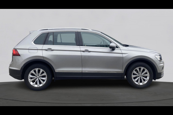 Volkswagen Tiguan 1.5 TSI Comfortline Business Trekhaak | Camera | Stoelverwarming | Navigatie