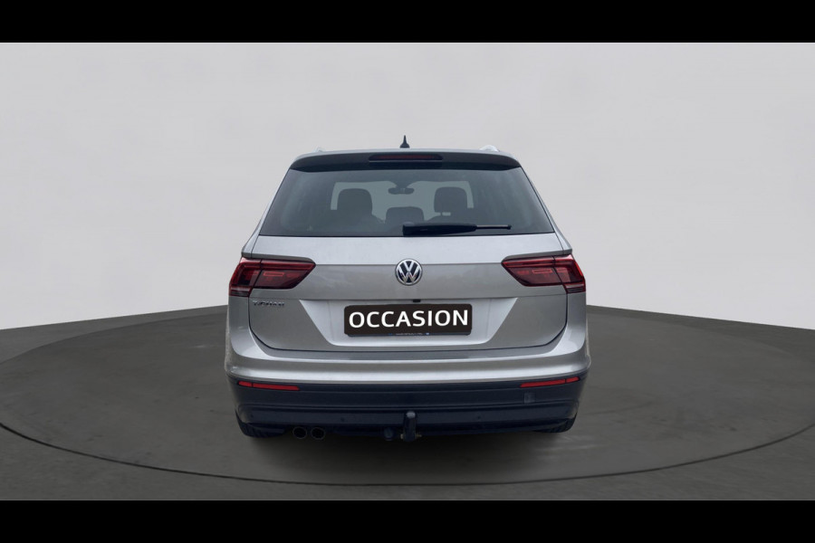 Volkswagen Tiguan 1.5 TSI Comfortline Business Trekhaak | Camera | Stoelverwarming | Navigatie