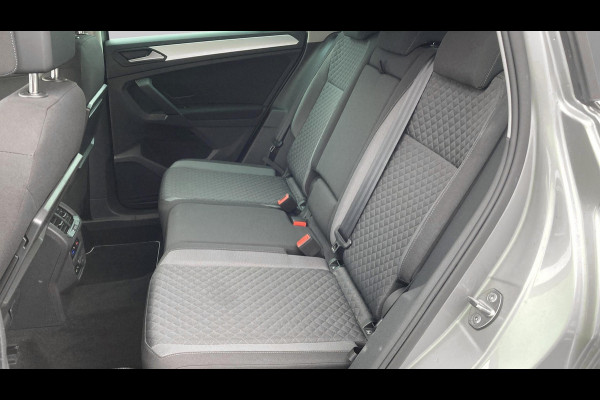 Volkswagen Tiguan 1.5 TSI Comfortline Business Trekhaak | Camera | Stoelverwarming | Navigatie
