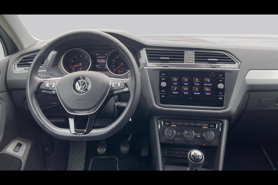 Volkswagen Tiguan 1.5 TSI Comfortline Business Trekhaak | Camera | Stoelverwarming | Navigatie