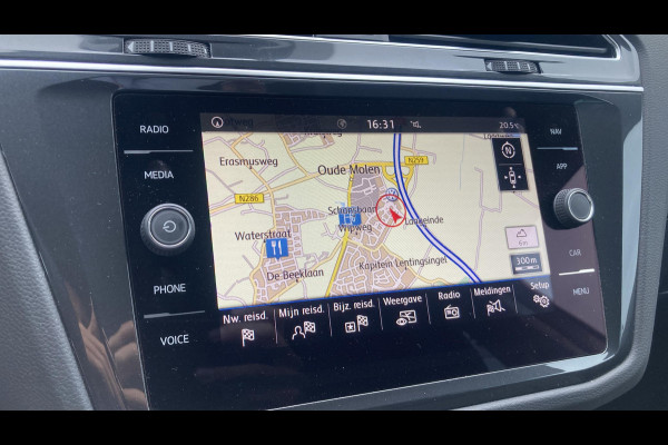 Volkswagen Tiguan 1.5 TSI Comfortline Business Trekhaak | Camera | Stoelverwarming | Navigatie