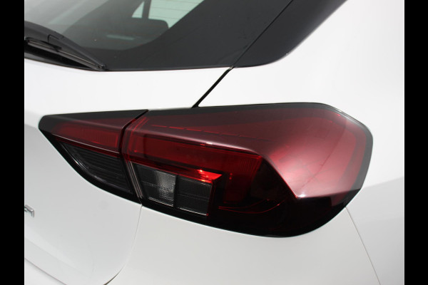 Opel Corsa 1.2 Turbo Elegance Airco Cruise control Verwarmde voorstoelen Stuurverwarming Lane assist Parkeersensoren achter