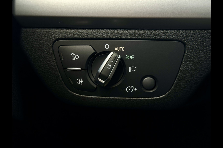 Audi Q5 50 TFSI e | Trekhaak | Carplay | Stoelverwarming | Elektrische achterklep | ACC | LED