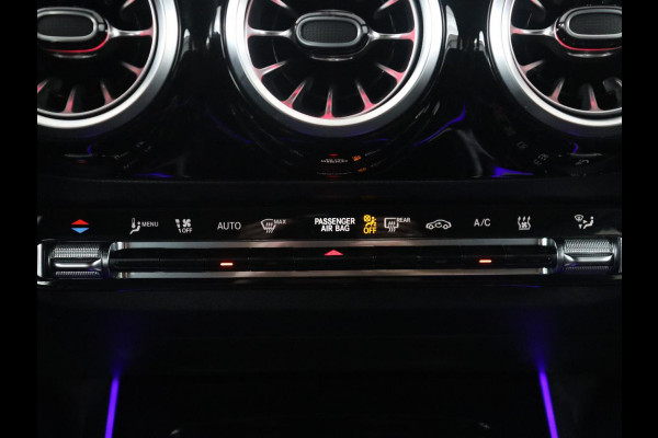 Mercedes-Benz EQA 250 Business Solution Luxury 67 kWh | SOH 94,2% | Half leder | Cruise control | Trekhaak | Stoelverwarming | Sfeerverlichting | Carplay | Camera | Park assist | Elektrische achterklep