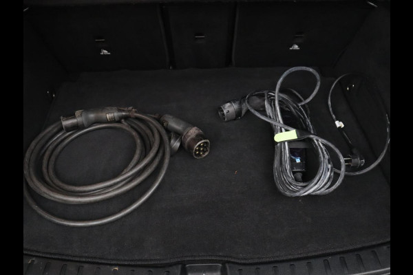 Mercedes-Benz EQA 250 Business Solution Luxury 67 kWh | SOH 94,2% | Half leder | Cruise control | Trekhaak | Stoelverwarming | Sfeerverlichting | Carplay | Camera | Park assist | Elektrische achterklep