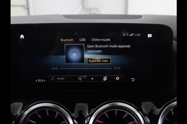 Mercedes-Benz EQA 250 Business Solution Luxury 67 kWh | SOH 94,2% | Half leder | Cruise control | Trekhaak | Stoelverwarming | Sfeerverlichting | Carplay | Camera | Park assist | Elektrische achterklep