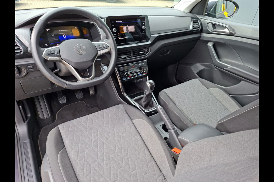 Volkswagen T-Cross 1.0 TSI Life * Afneembare Trekhaak * Stoelverwarming * Parkeersensoren