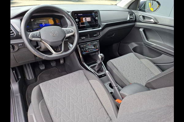 Volkswagen T-Cross 1.0 TSI Life * Afneembare Trekhaak * Stoelverwarming * Parkeersensoren