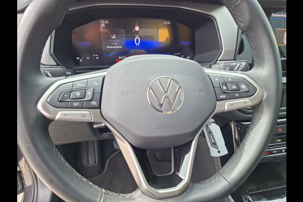 Volkswagen T-Cross 1.0 TSI Life * Afneembare Trekhaak * Stoelverwarming * Parkeersensoren