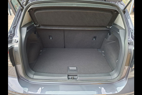 Volkswagen T-Cross 1.0 TSI Life * Afneembare Trekhaak * Stoelverwarming * Parkeersensoren