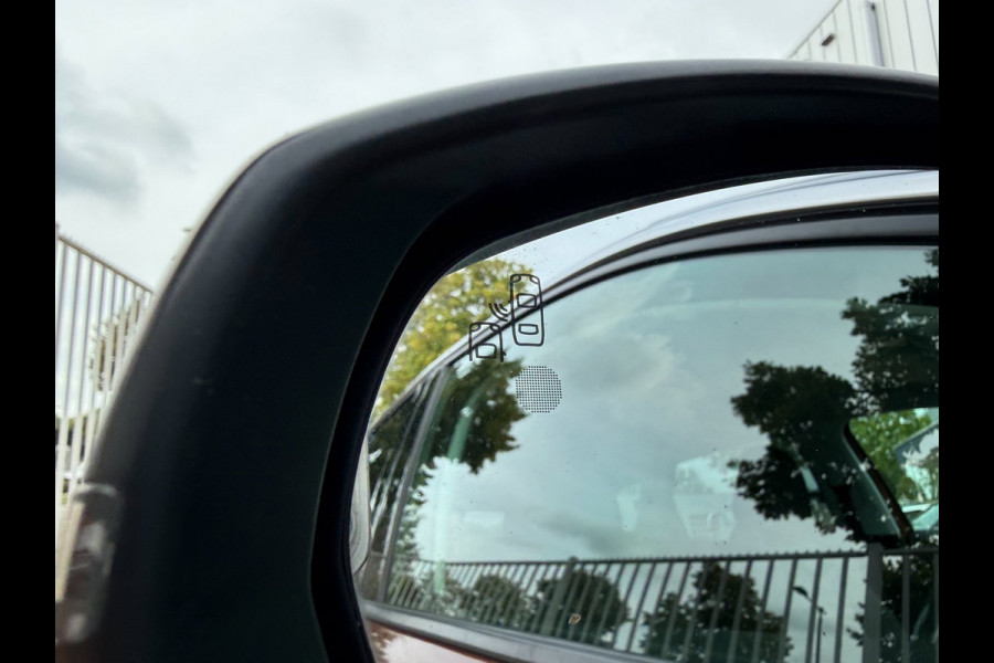 Peugeot 3008 1.2 PureTech Allure | Automaat | Carplay | Cam