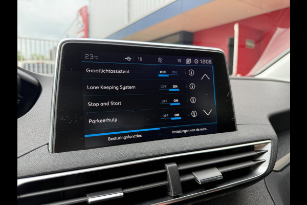 Peugeot 3008 1.2 PureTech Allure | Automaat | Carplay | Cam