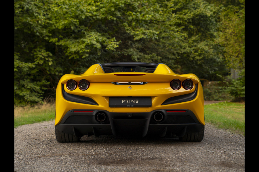 Ferrari F8 Spider 3.9 V8 HELE | Lift | JBL | Carbon interior