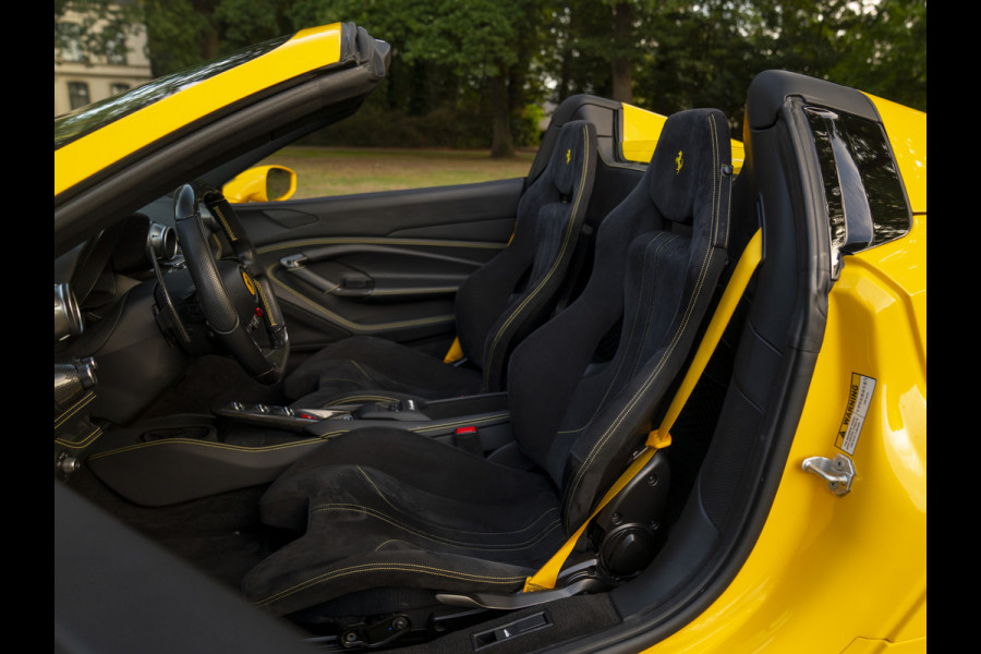 Ferrari F8 Spider 3.9 V8 HELE | Lift | JBL | Carbon interior