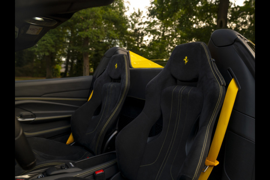 Ferrari F8 Spider 3.9 V8 HELE | Lift | JBL | Carbon interior