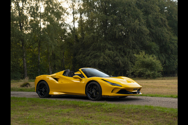 Ferrari F8 Spider 3.9 V8 HELE | Lift | JBL | Carbon interior