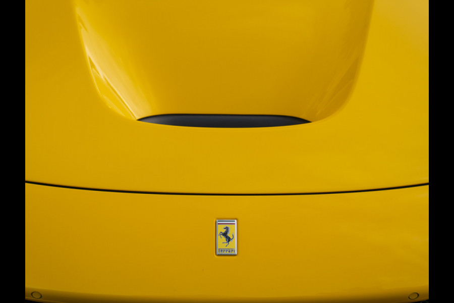 Ferrari F8 Spider 3.9 V8 HELE | Lift | JBL | Carbon interior