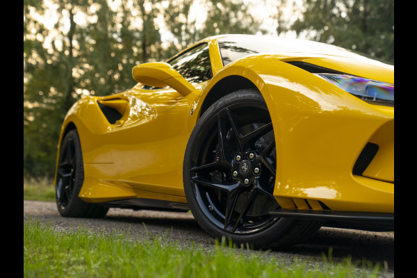 Ferrari F8 Spider 3.9 V8 HELE | Lift | JBL | Carbon interior