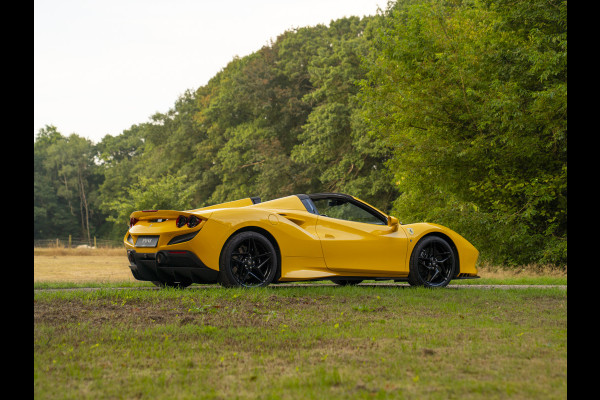 Ferrari F8 Spider 3.9 V8 HELE | Lift | JBL | Carbon interior