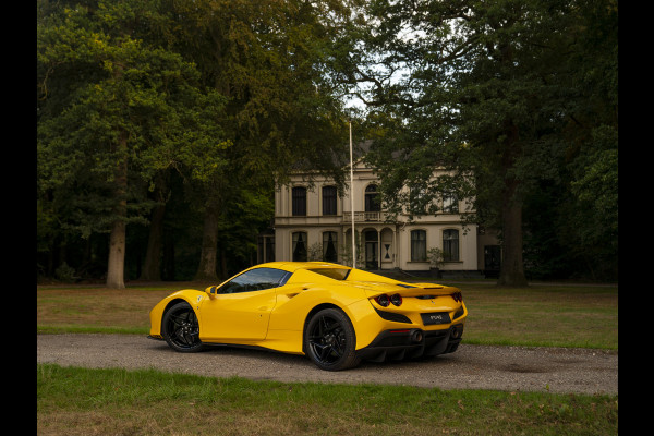 Ferrari F8 Spider 3.9 V8 HELE | Lift | JBL | Carbon interior