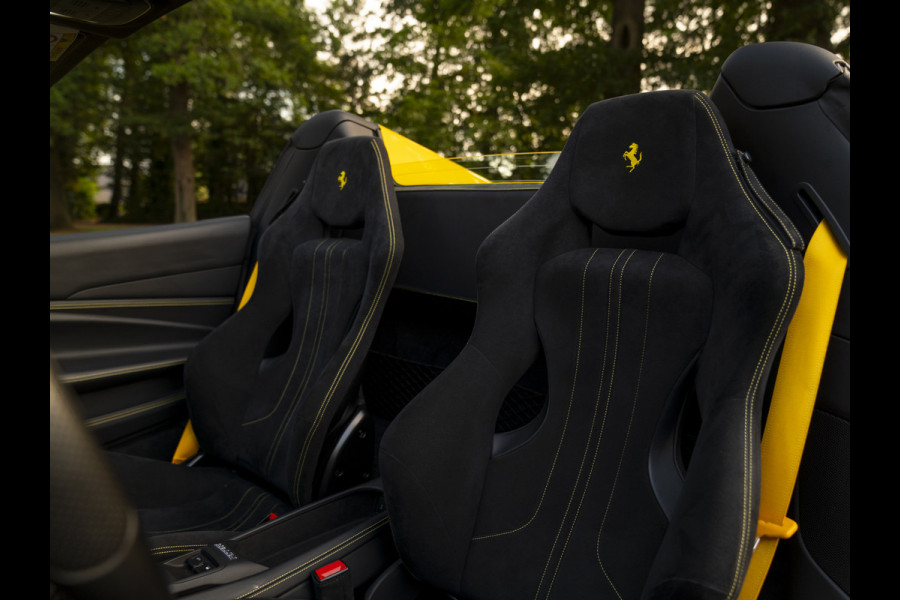 Ferrari F8 Spider 3.9 V8 HELE | Lift | JBL | Carbon interior