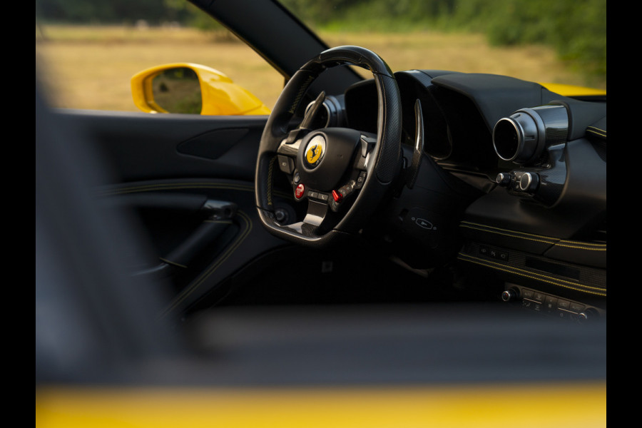Ferrari F8 Spider 3.9 V8 HELE | Lift | JBL | Carbon interior