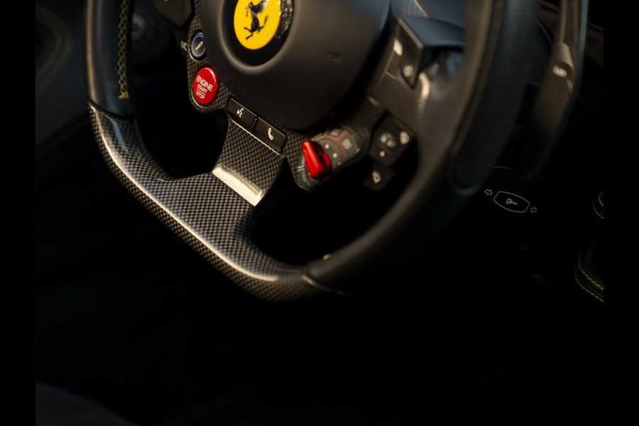Ferrari F8 Spider 3.9 V8 HELE | Lift | JBL | Carbon interior