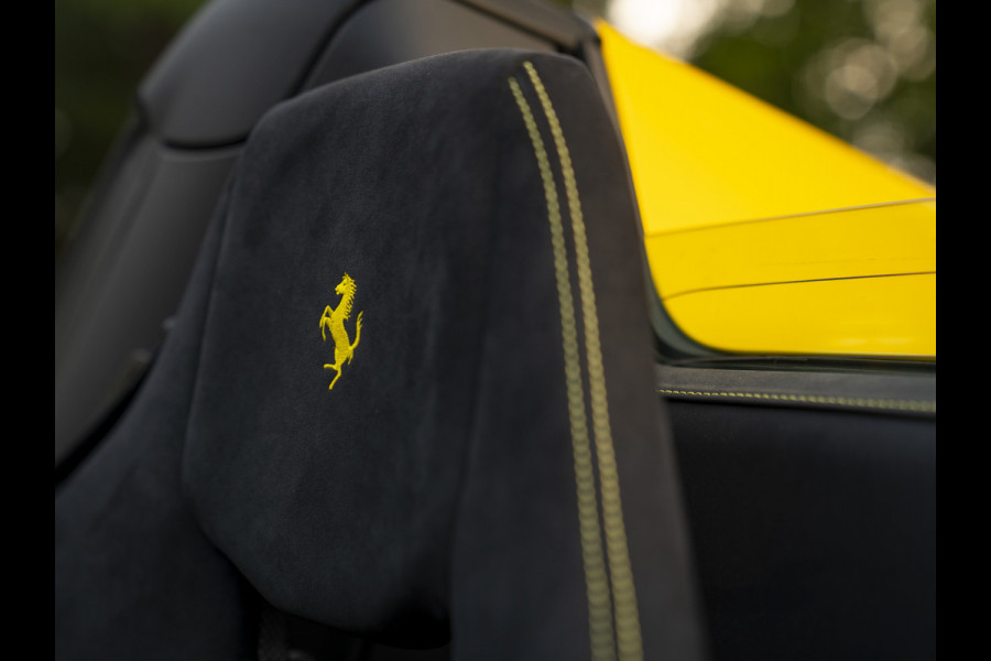 Ferrari F8 Spider 3.9 V8 HELE | Lift | JBL | Carbon interior