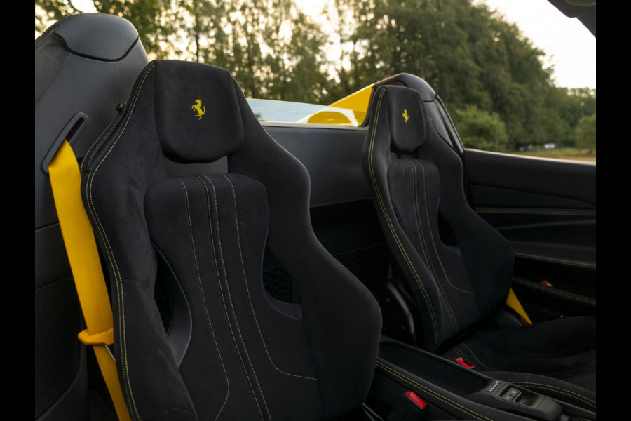 Ferrari F8 Spider 3.9 V8 HELE | Lift | JBL | Carbon interior