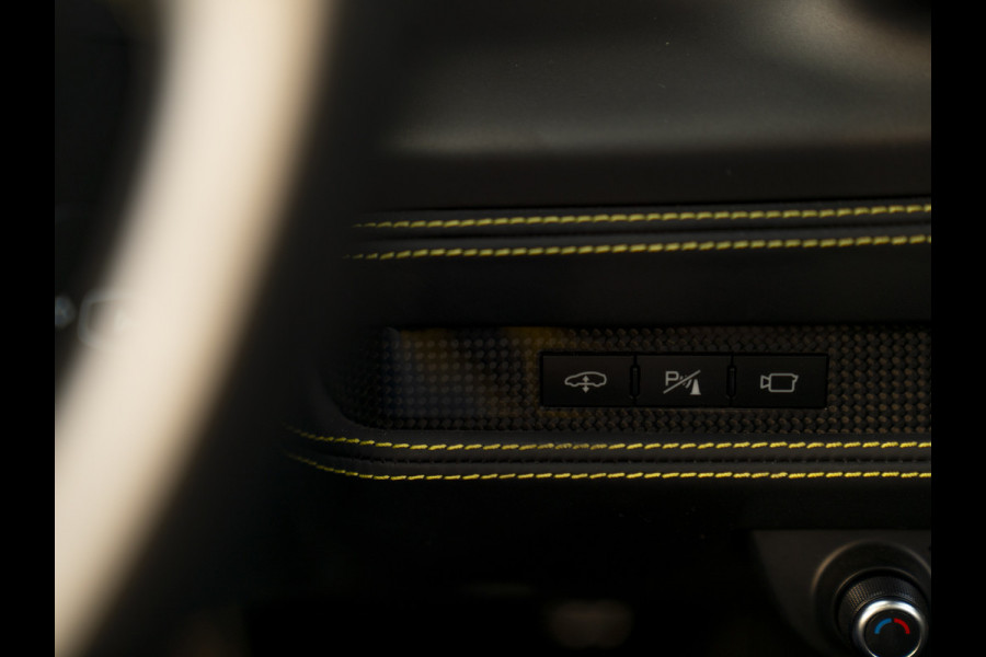 Ferrari F8 Spider 3.9 V8 HELE | Lift | JBL | Carbon interior