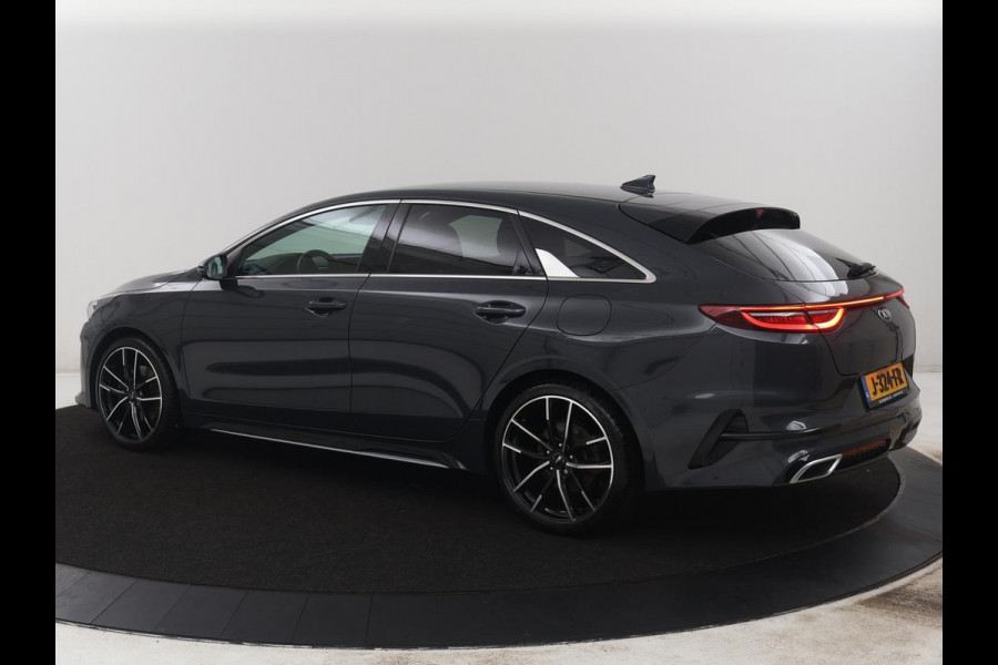Kia ProCeed 1.4 T-GDI GT-Line | Leder/alcantara | Stuur/stoel verwarming | Climate control | Camera | Virtual Dash. | Carplay | Full LED | Park assist |
