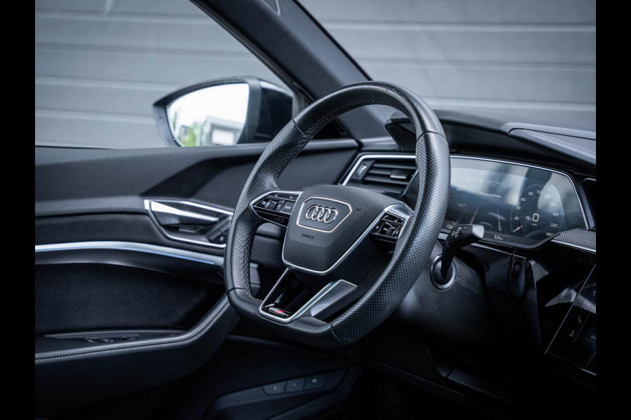 Audi SQ8 Sportback e-tron S quattro 115 kWh - Pano l Matrix l B&O l RS seats