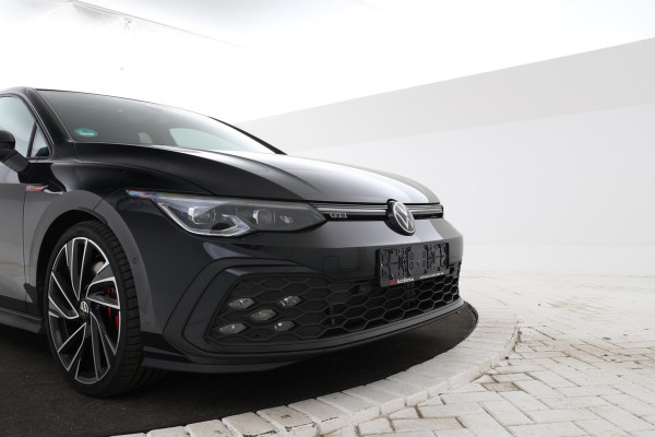Volkswagen Golf 2.0 TSI GTI Panorama, Digitaldash, Trekhaak