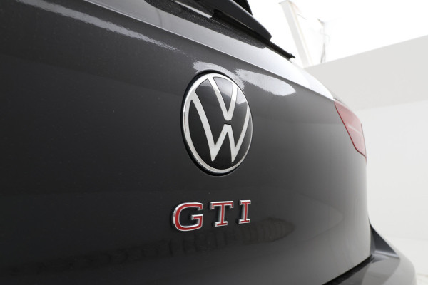 Volkswagen Golf 2.0 TSI GTI Panorama, Digitaldash, Trekhaak