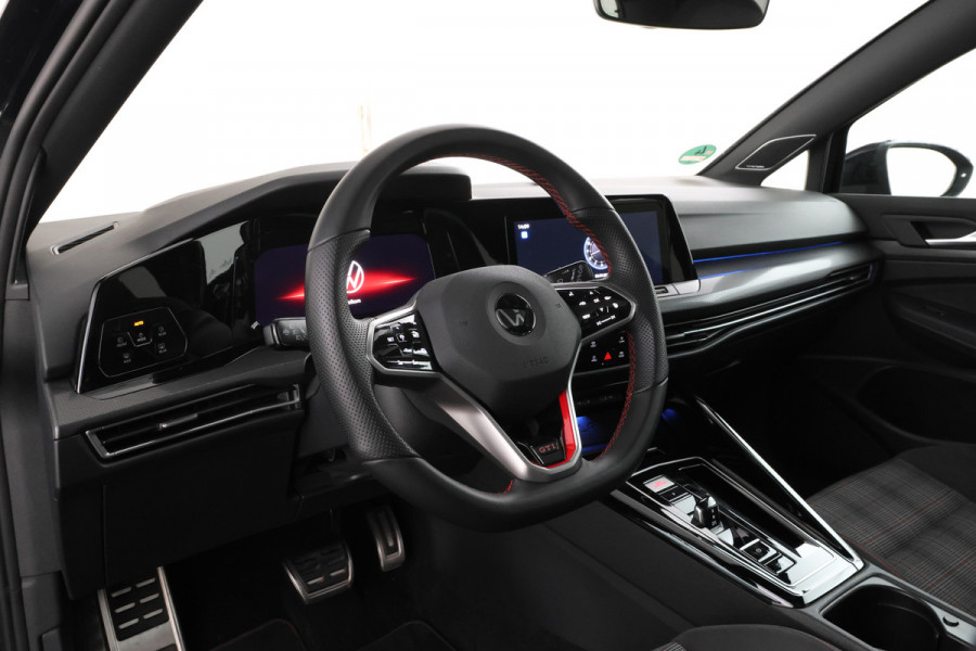 Volkswagen Golf 2.0 TSI GTI Panorama, Digitaldash, Trekhaak