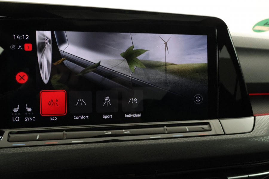 Volkswagen Golf 2.0 TSI GTI Panorama, Digitaldash, Trekhaak