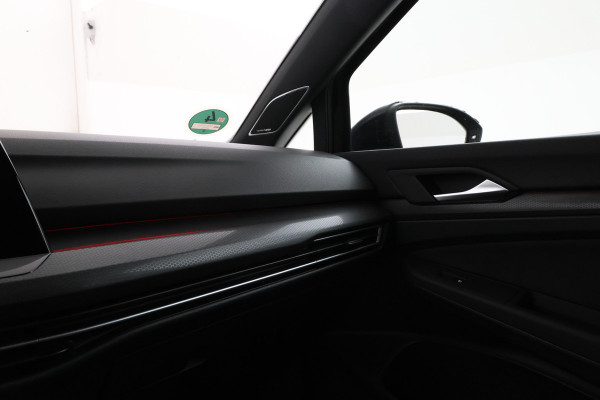 Volkswagen Golf 2.0 TSI GTI Panorama, Digitaldash, Trekhaak