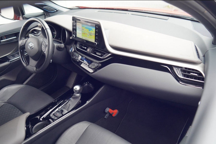 Toyota C-HR 2.0 Hybrid Launch Edition / 1e Eigenaar / 29dkm NAP / Navi / Camera / Cruise / JBL Audio