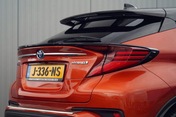 Toyota C-HR 2.0 Hybrid Launch Edition / 1e Eigenaar / 29dkm NAP / Navi / Camera / Cruise / JBL Audio