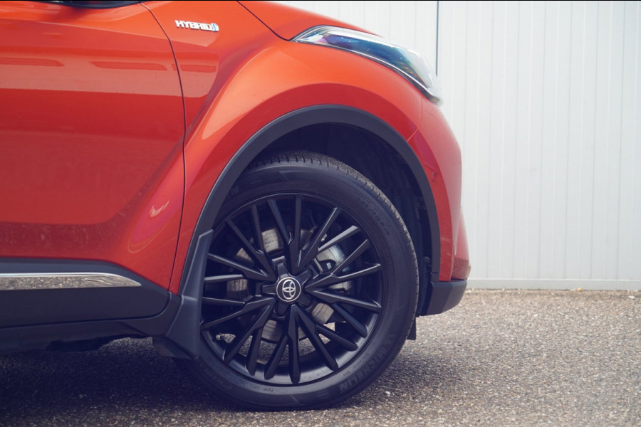 Toyota C-HR 2.0 Hybrid Launch Edition / 1e Eigenaar / 29dkm NAP / Navi / Camera / Cruise / JBL Audio