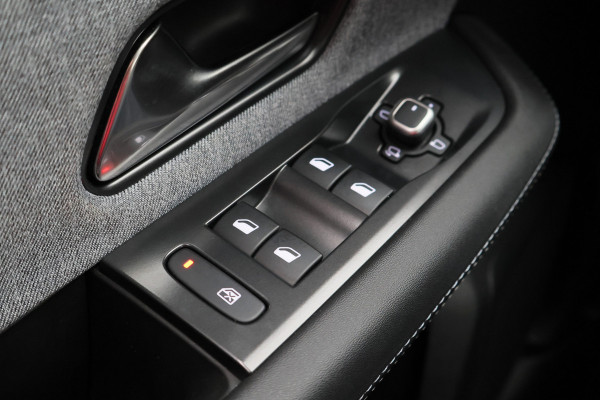 Opel Grandland 1.2 Turbo Hybrid Edition Virtual Cockpit, Keyless, ACC, Apple Carplay, Dodehoeksensor, PDC, 19"