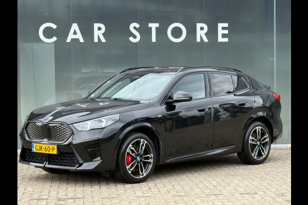 BMW iX2 EDrive20 67 kWh 100% SOH M-Sport Vol uitgevoerd